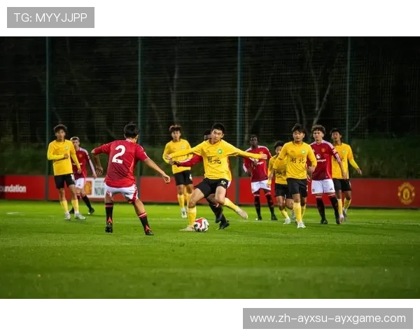 青训必修课青少年球员门球处理能力培养